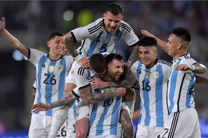 الأرجنتين وكندا في نصف نهائي كوبا أمريكا 2024 الأرجنتين وكندا في نصف نهائي كوبا أمريكا 2024