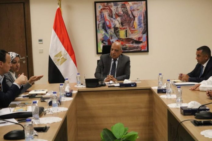 مشروعات طاقة متجددة جديدة في بنبان وخليج السويس مشروعات طاقة متجددة جديدة في بنبان وخليج السويس