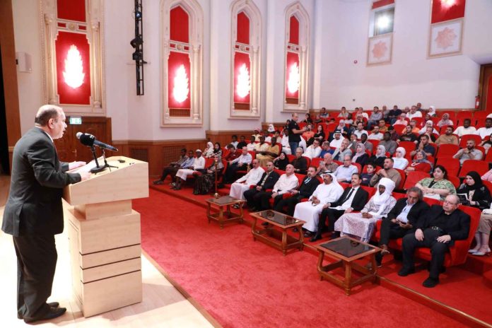 قصائد تعزف للطفولة والحياة في بيت الشعر بالشارقة