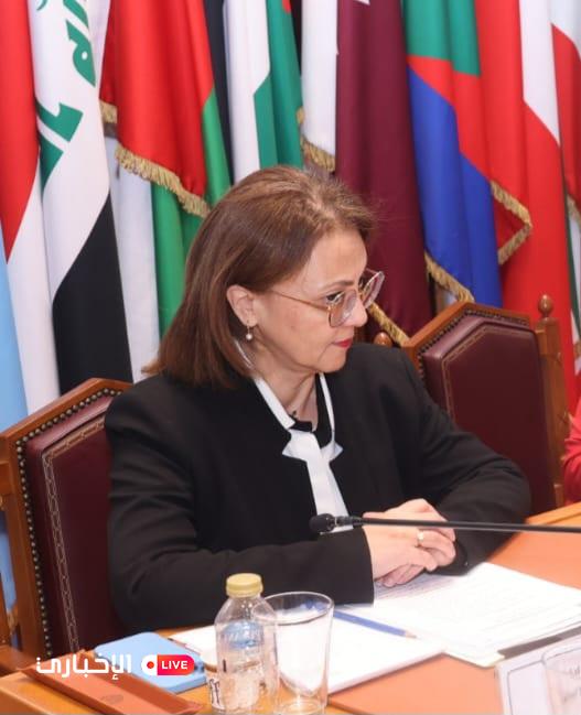الوزير المفوض نوال برادة، مدير إدارة منظمات المجتمع المدني، خلال الجلسة الافتتاحية للمؤتمر الفكري العربي «صورة العرب وحوار الثقافات – رؤى مستقبلية»