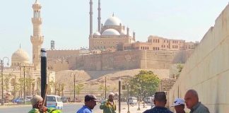 رفع مستوى النظافة وتحسين الرؤية البصرية فى القاهرة .. متابعة ميدانية لتطوير سور مجرى العيون والسيدة عائشة