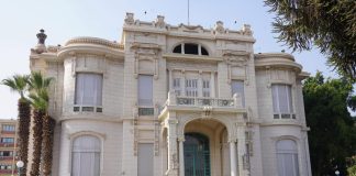 معامل جامعة عين شمس تستعد لاستقبال طلاب المرحلة الأولى لتنسيق القبول بالجامعات للعام الجامعي الجديد
